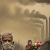 Firozabad की धुंधली सुबह: क्या हम विकास की कीमत अपनी सांसों से चुका रहे हैं?
